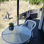 On A Huge Nature Plot 펜션