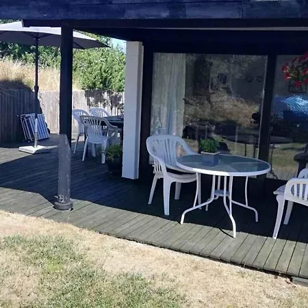 On A Huge Nature Plot Σκάγκεν